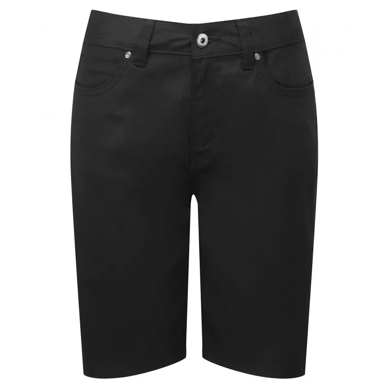Womenís Performance Chino Shorts